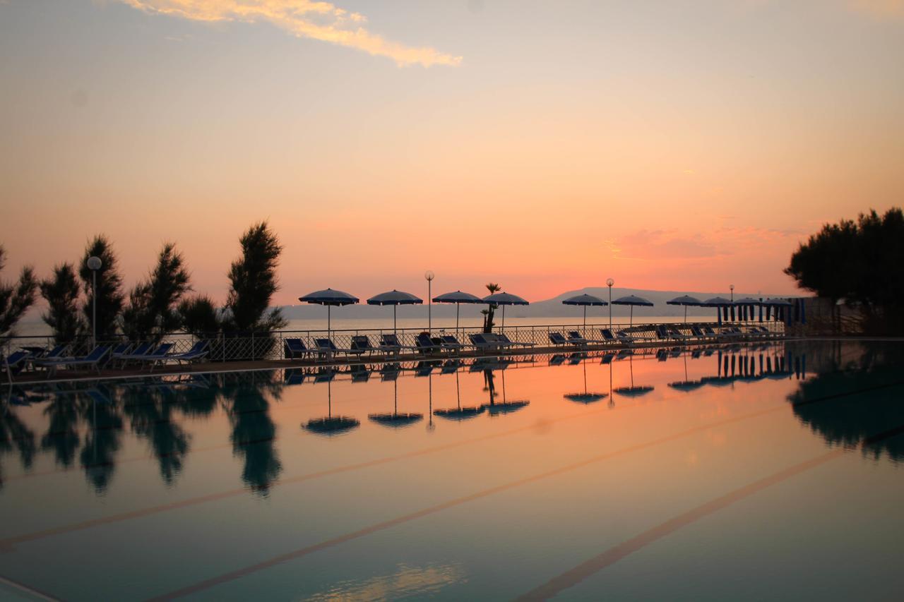 Puntaquattroventi Hotel Ercolano Kültér fotó